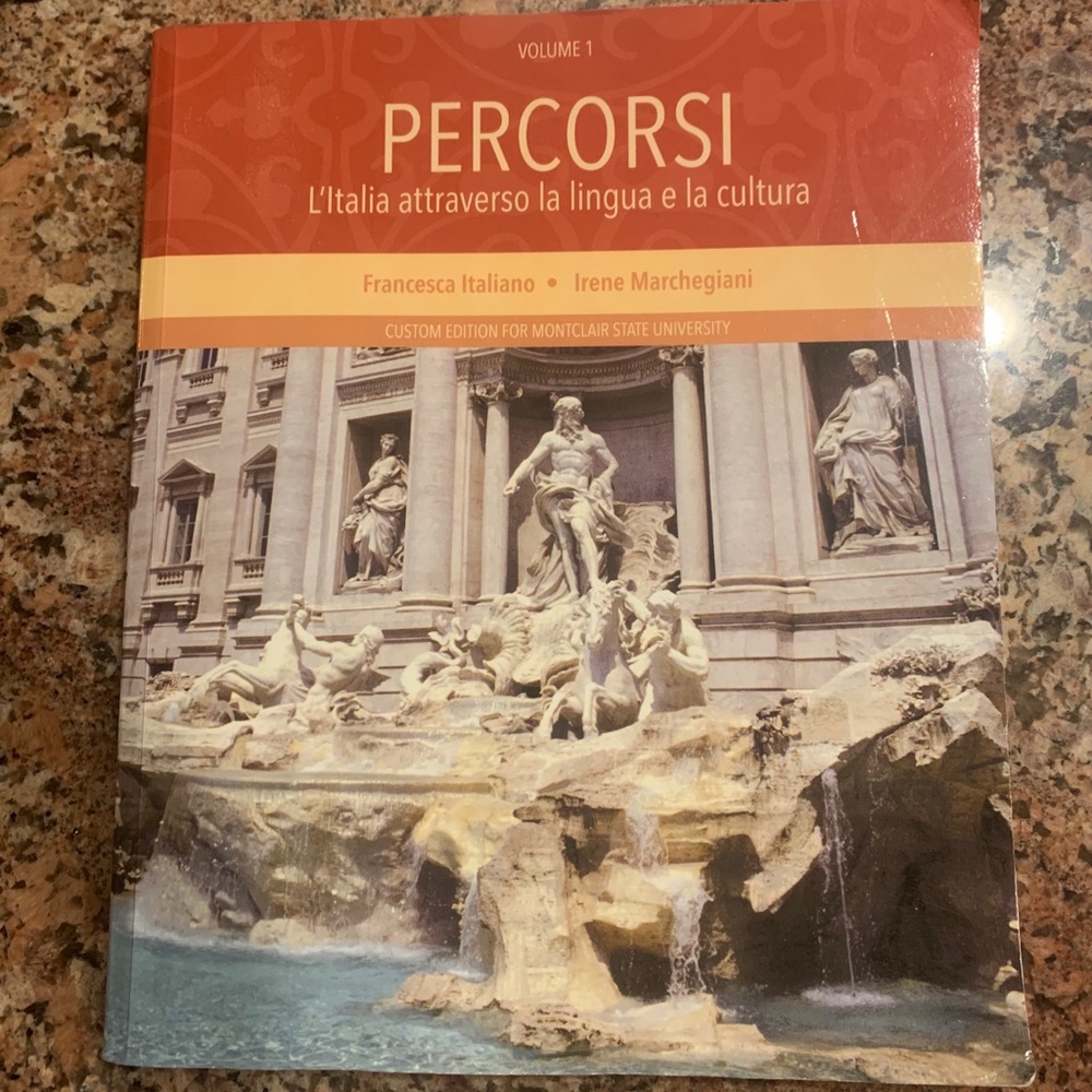 Textbook paperback Italian!